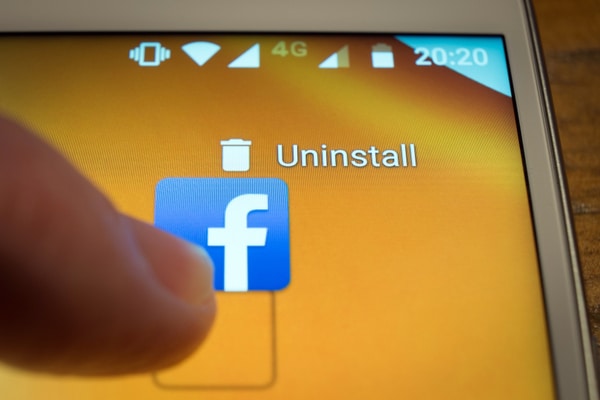 外汇经纪商停止Facebook营销